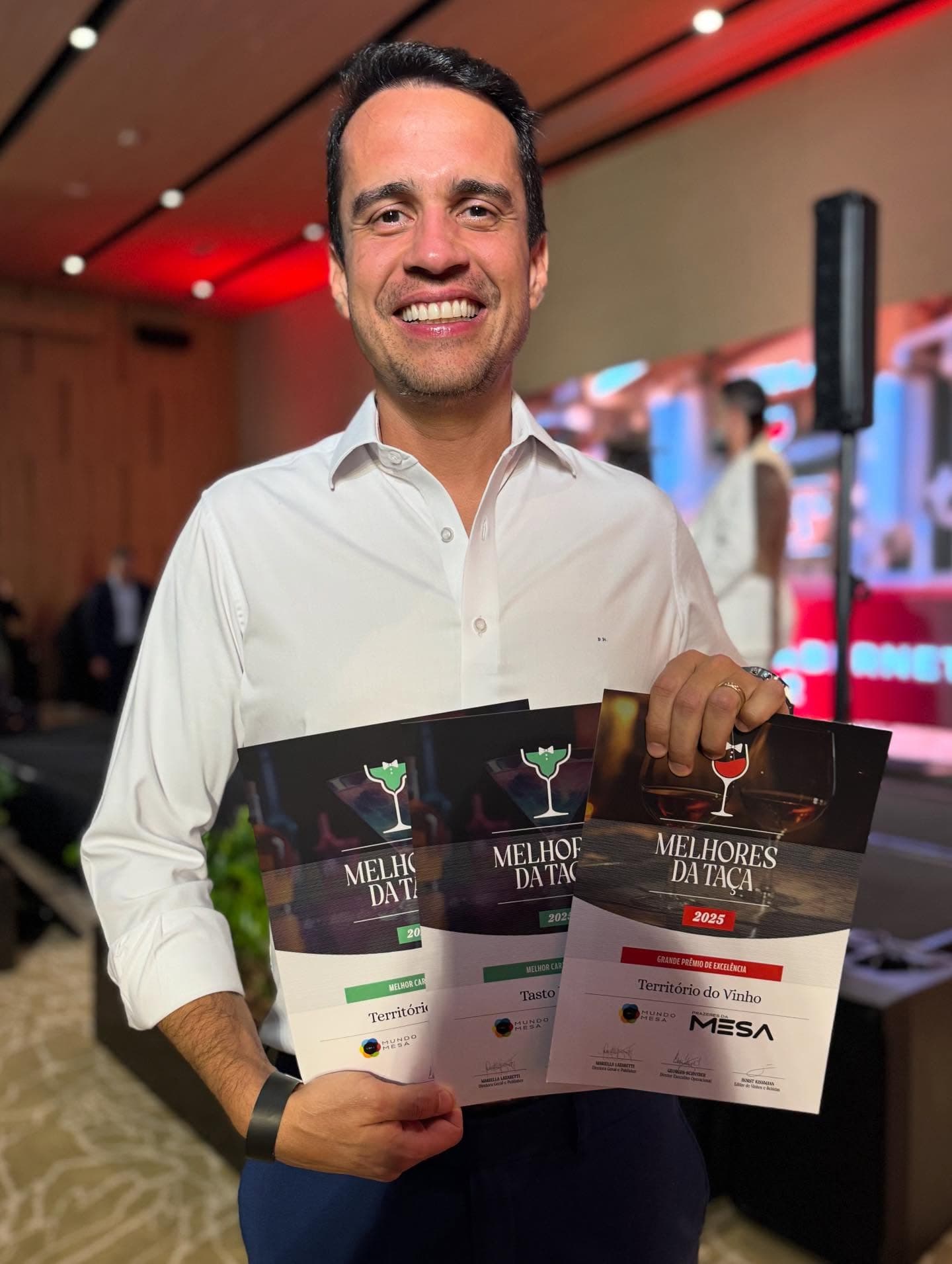 Diogo Wendling celebra reconhecimentos conquistados pelo Grupo Território